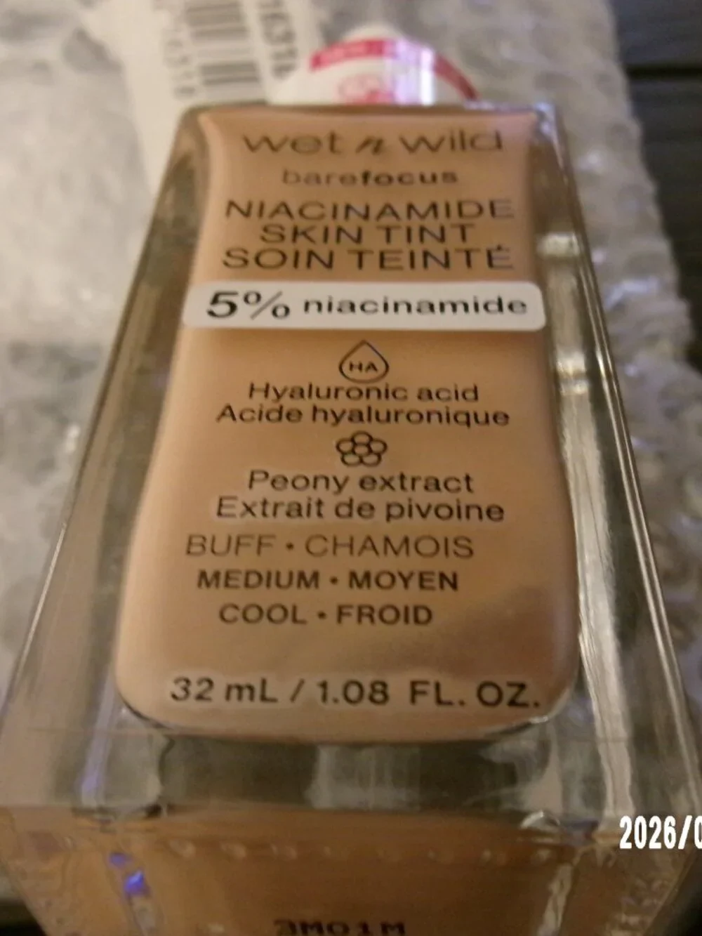 wet n wild Bare Focus Skin Tint, 5% Niacinamide Enriched, Buildable Sheer BUFF